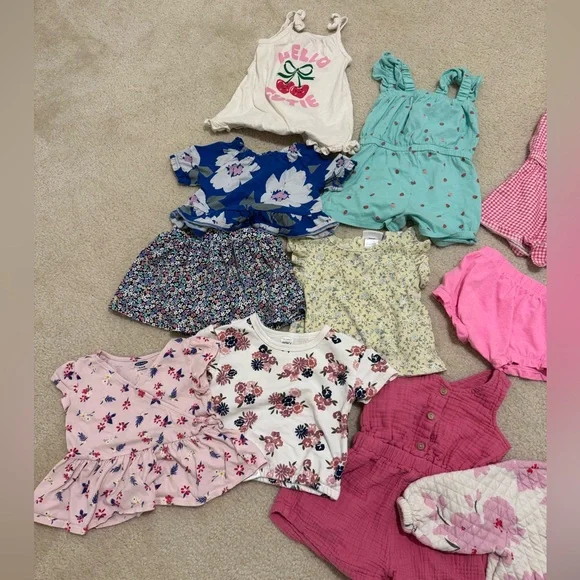 18 pieces Toddler Girl Clothes 18-24 months - Picture 2 of 6